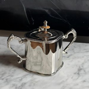 Sugar Pot